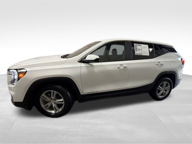 Certified 2023 GMC Terrain SLE FWD image 2