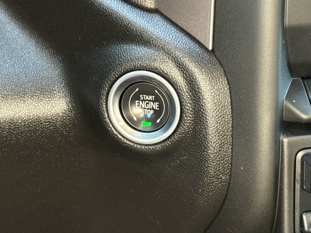 Used 2024 GMC Sierra 3500 Pro AWD/4WD image 28