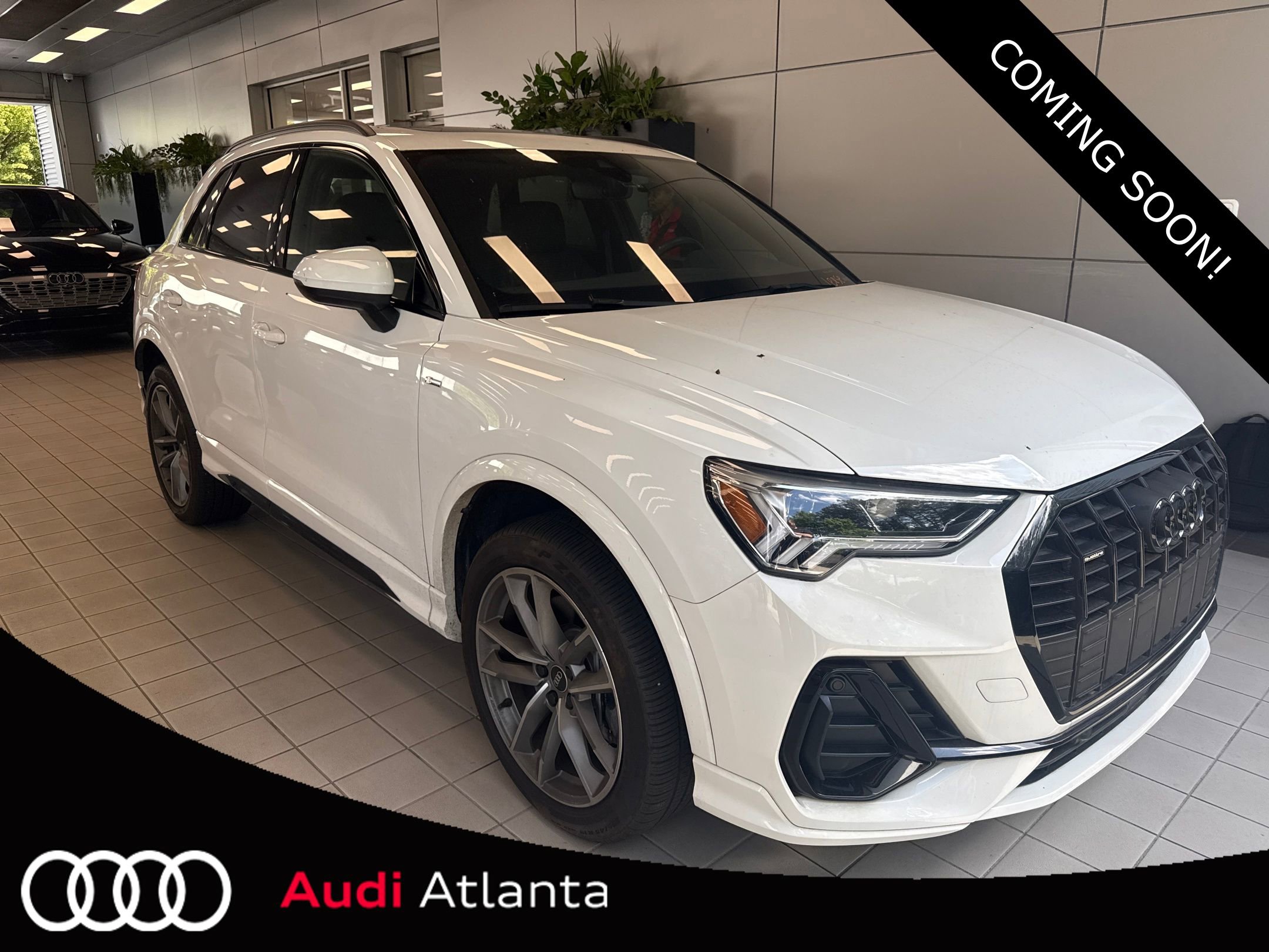 Used 2023 Audi Q3 2.0T Premium w/ Black Optic Sport Package AWD/4WD video 1