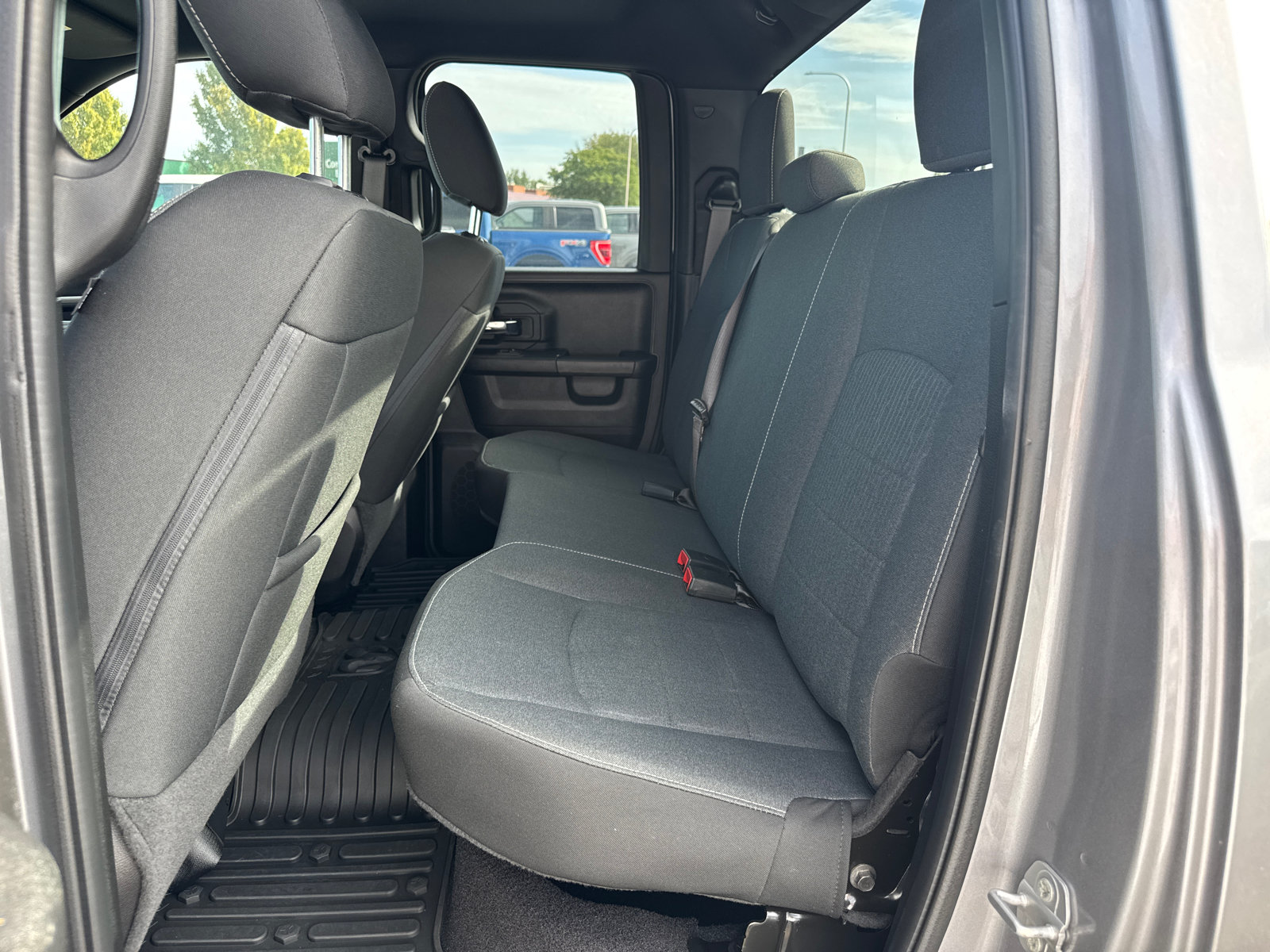 Used 2022 RAM 1500 Warlock AWD/4WD image 6
