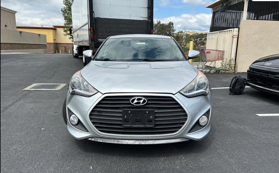 Used 2014 Hyundai Veloster Turbo FWD image 2