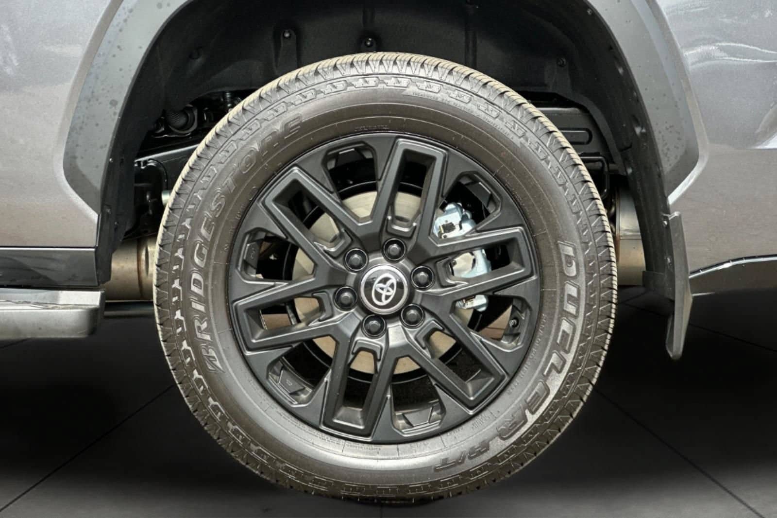 New 2026 Toyota Sequoia Limited w/ Tow Technology Package AWD/4WD image 32