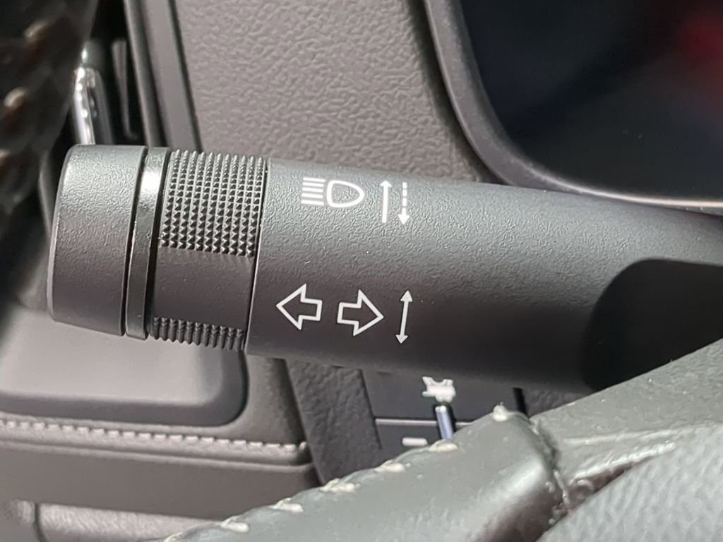 Used 2022 GMC Canyon Elevation w/ Trailering Package RWD image 26