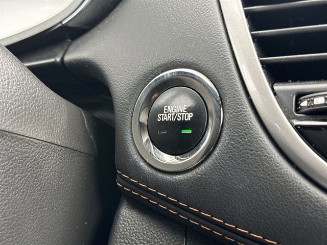 Certified 2022 Chevrolet Trax LT w/ LT Convenience Package image 20