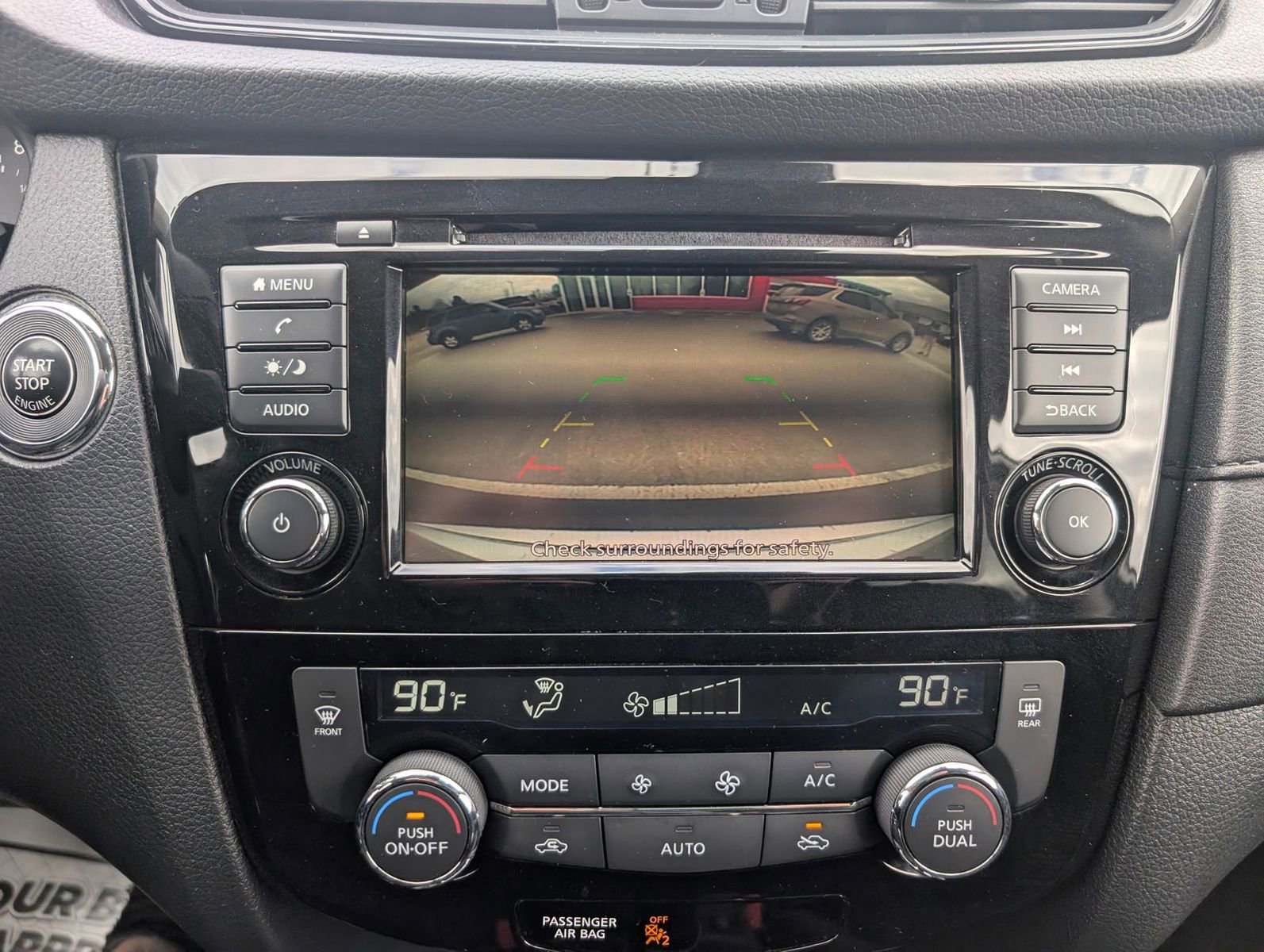 Used 2019 Nissan Rogue SV image 18