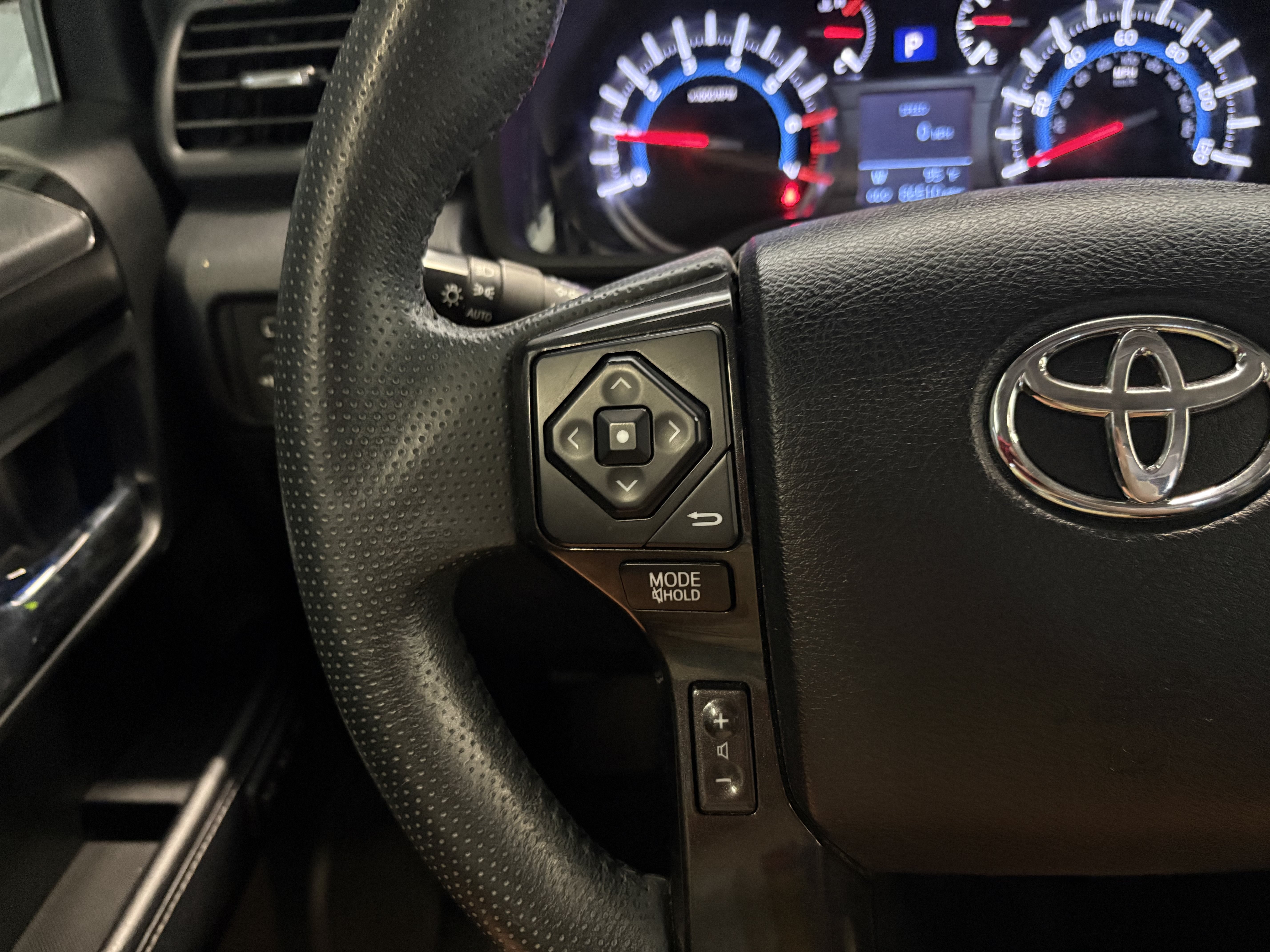 Certified 2019 Toyota 4Runner Limited AWD/4WD image 25