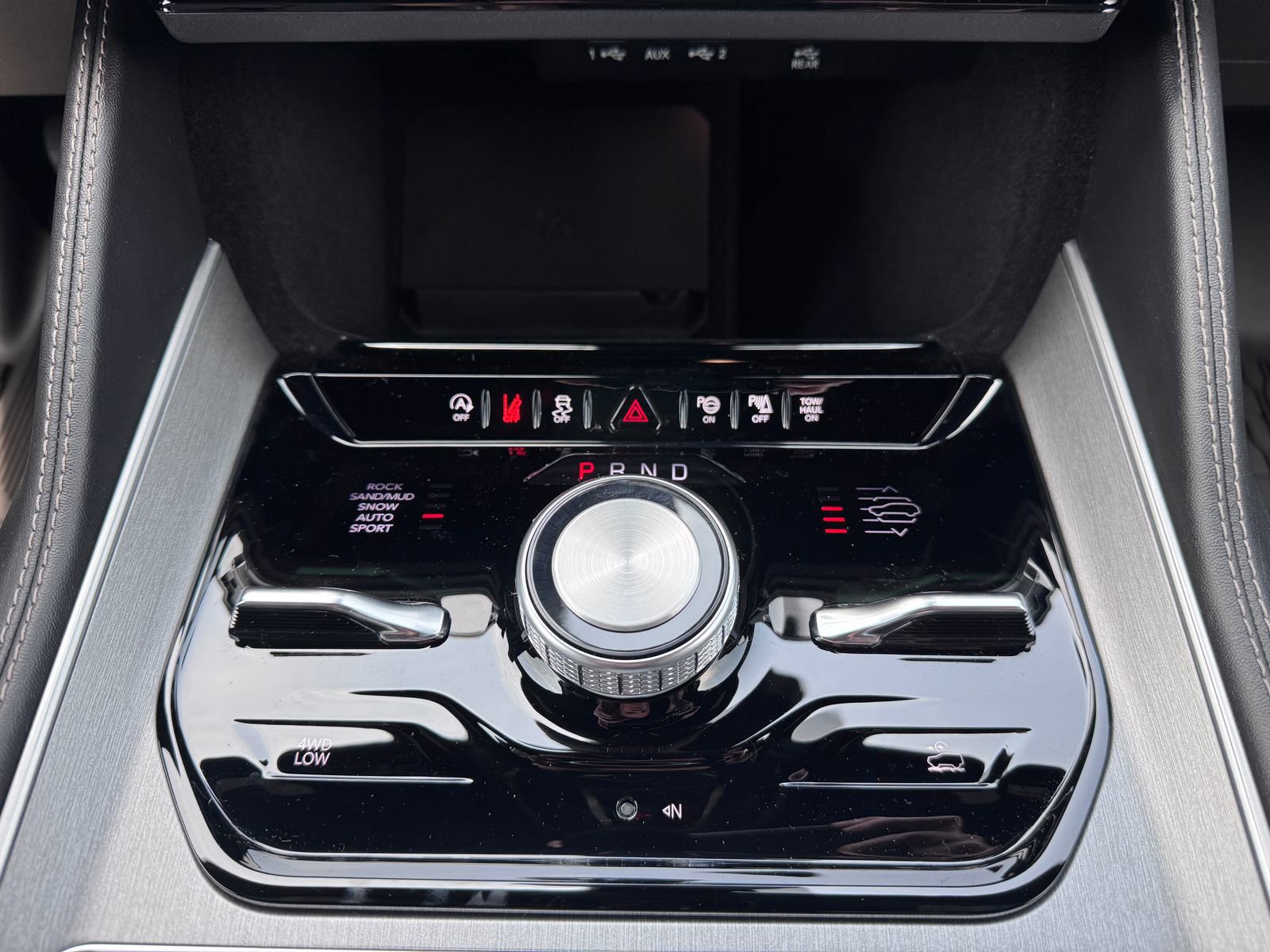 New 2025 Jeep Wagoneer Series II image 19