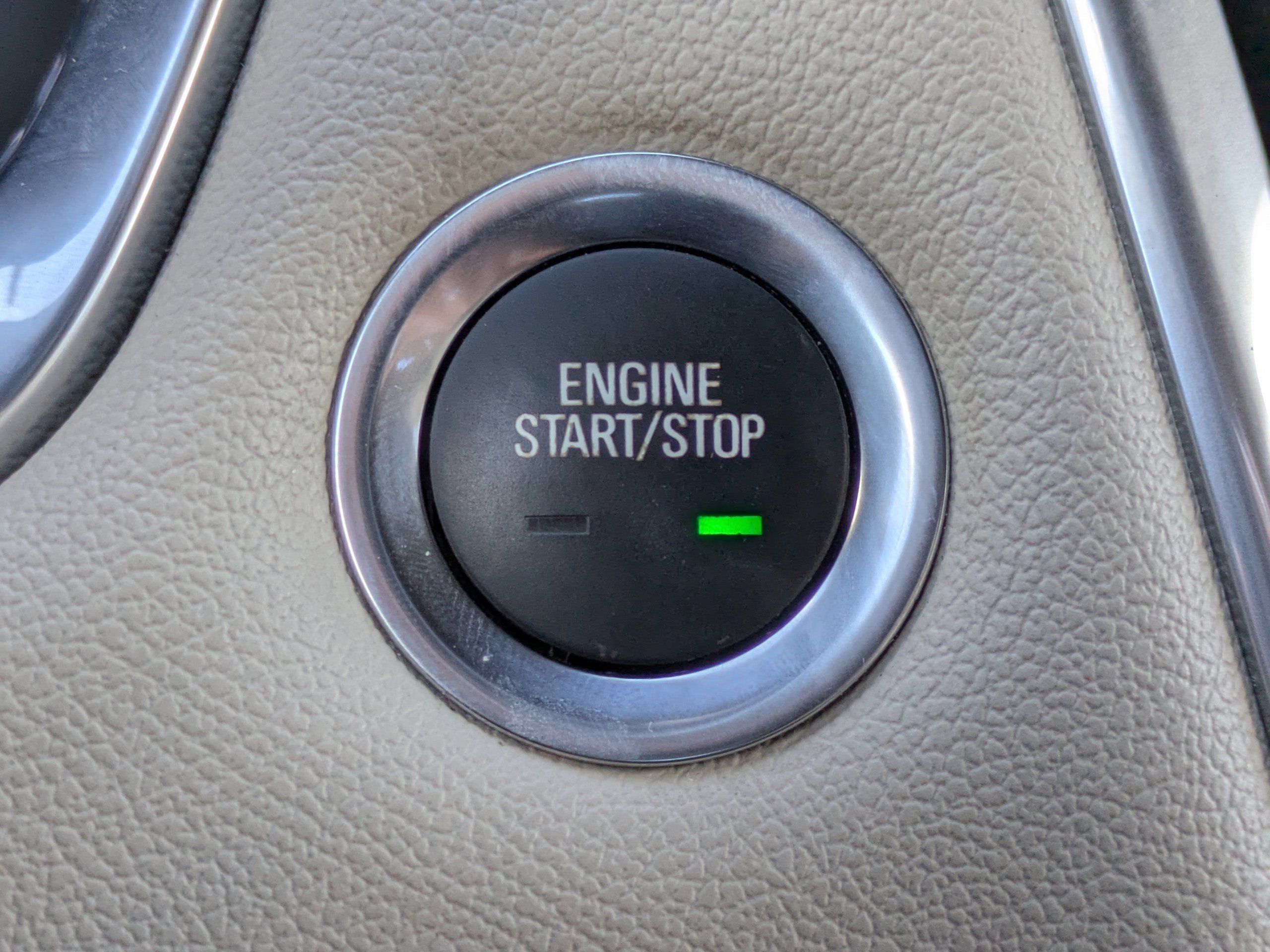 Used 2022 Chevrolet Traverse LS FWD image 30