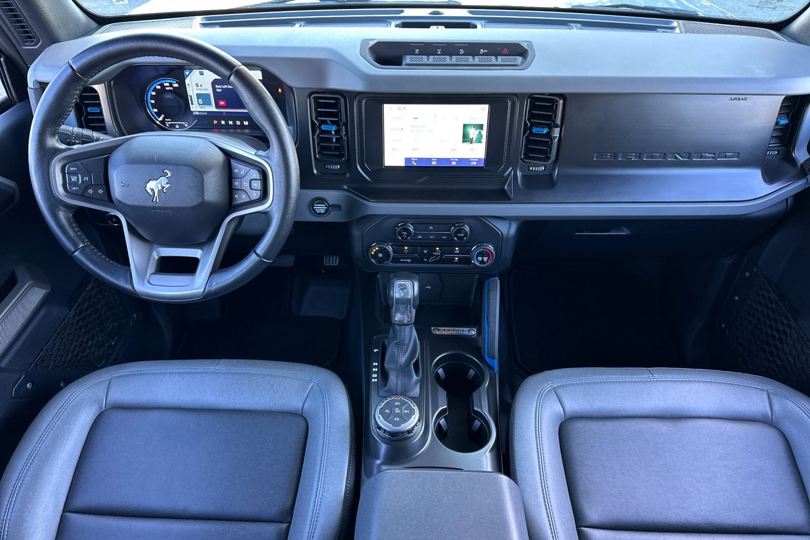 Used 2023 Ford Bronco Black Diamond w/ Sasquatch Package image 12