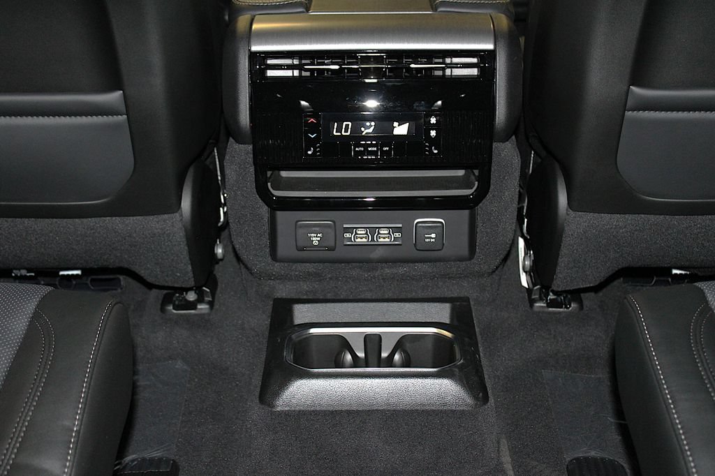 New 2026 Jeep Grand Wagoneer L Limited w/ Premium Group II AWD/4WD image 42