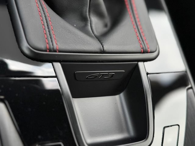 Certified 2022 Porsche 911 GT3 RWD image 32