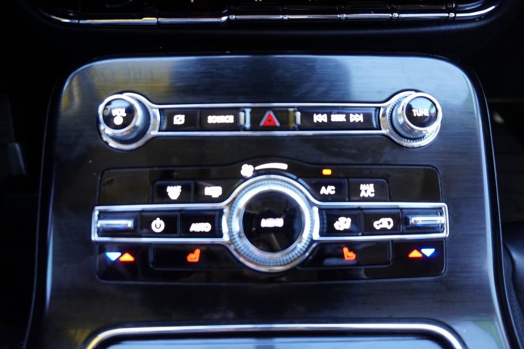 Used 2021 Lincoln Nautilus FWD w/ Equipment Group 101A image 16