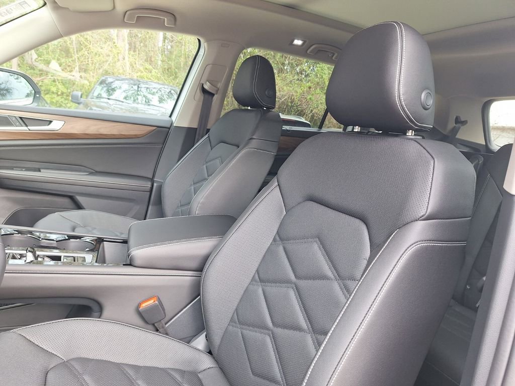 New 2026 Volkswagen Atlas SE FWD image 10