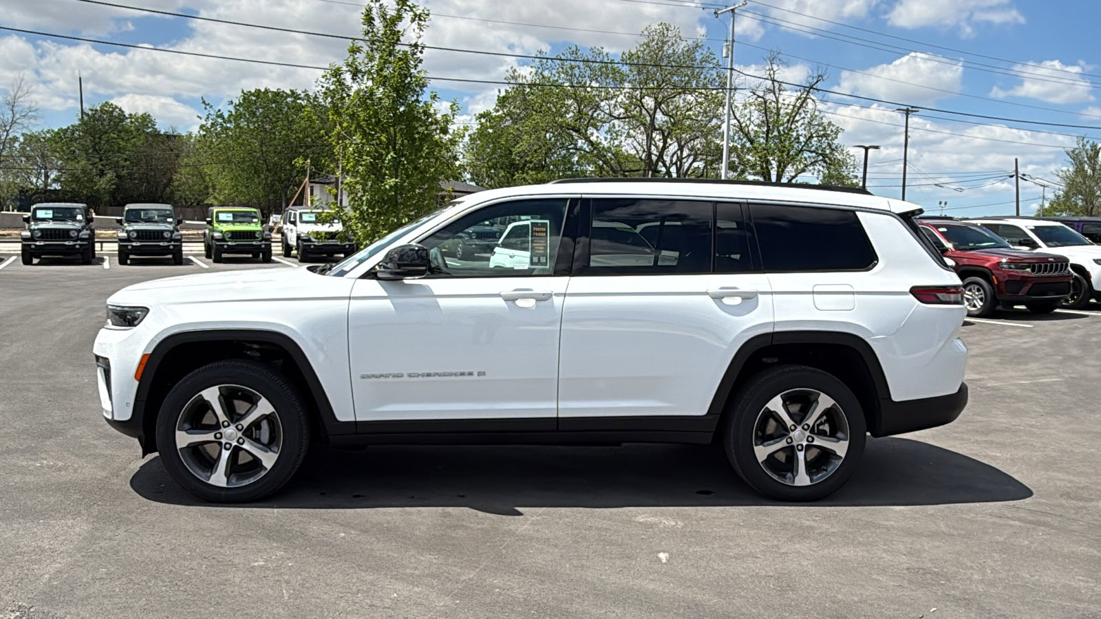 New 2026 Jeep Grand Cherokee L Limited w/ Luxury Tech Group II RWD image 8