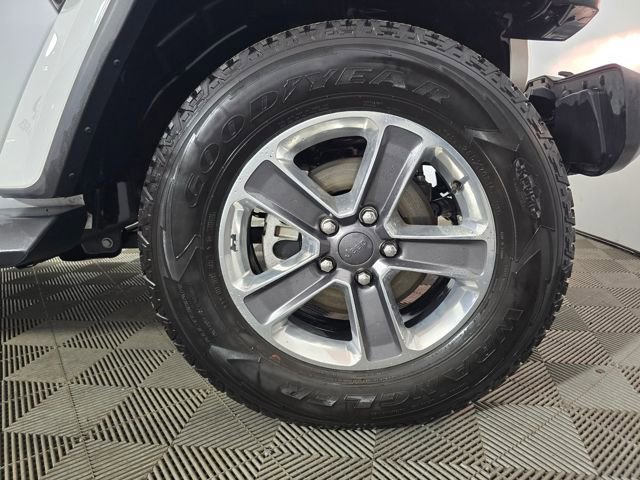 Used 2022 Jeep Wrangler Unlimited Sahara w/ Cold Weather Group image 20