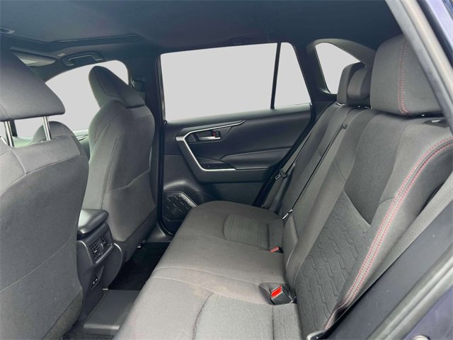 Used 2023 Toyota RAV4 SE image 16