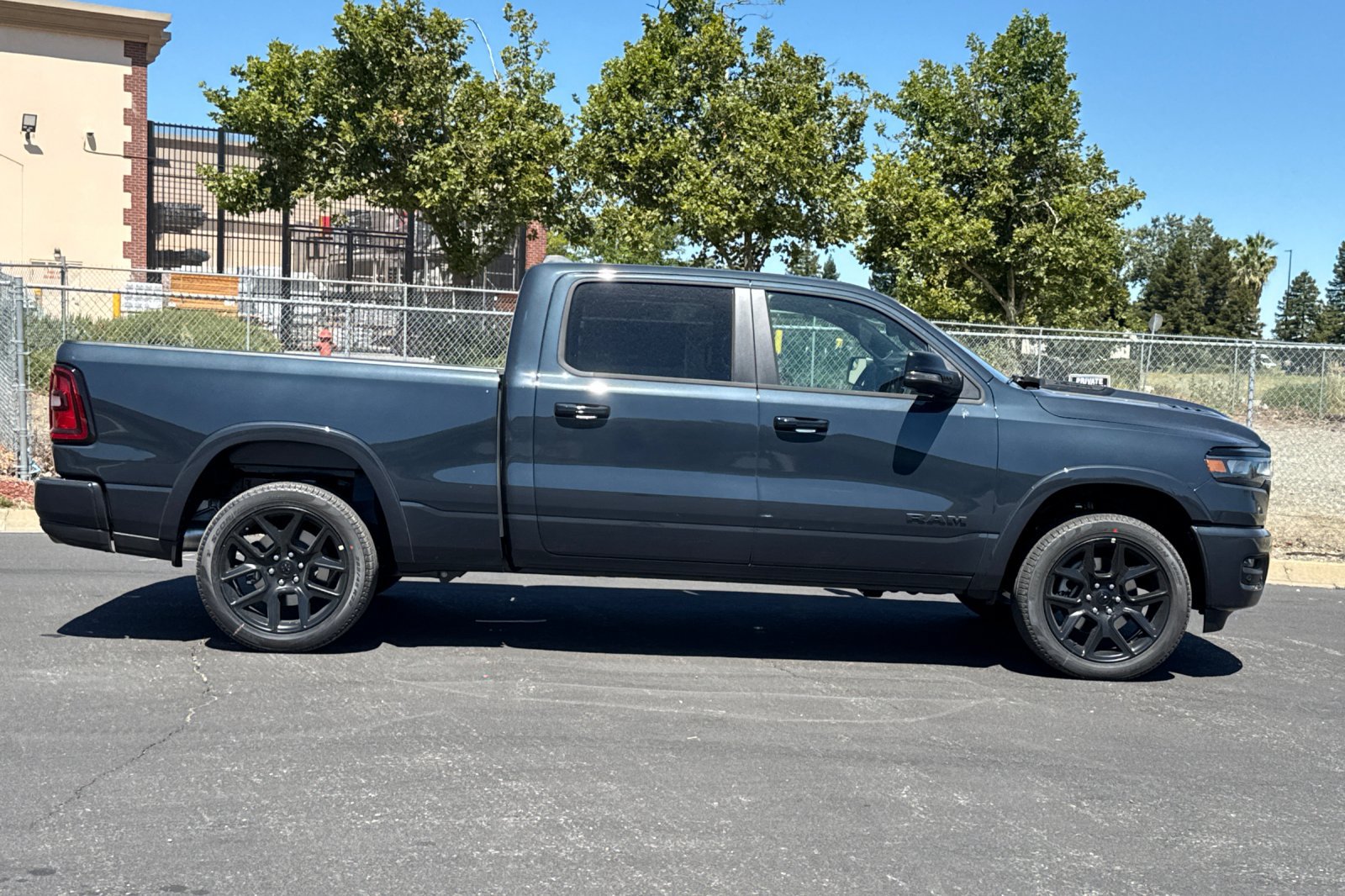 New 2026 RAM 1500 Laramie AWD/4WD image 2