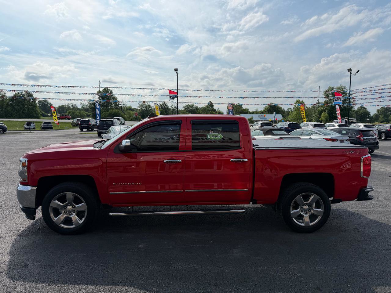 Used 2018 Chevrolet Silverado 1500 LT w/ All Star Edition AWD/4WD image 8