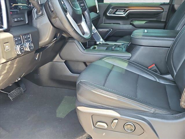 Used 2024 GMC Sierra 2500 Denali w/ Denali Reserve Package AWD/4WD image 25