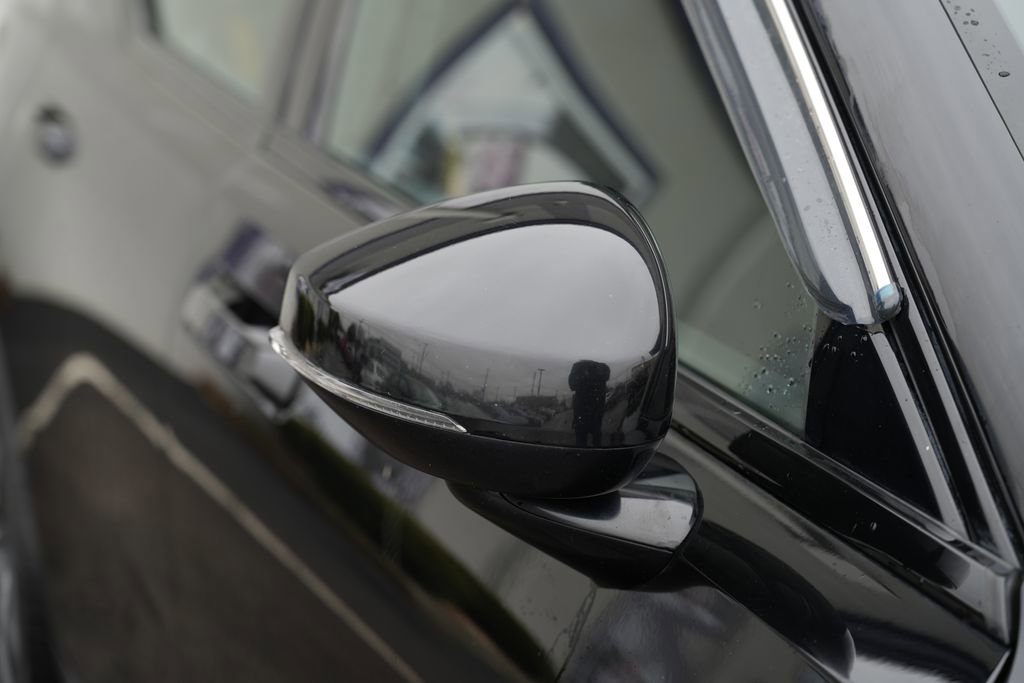 Used 2022 Polestar Polestar 2 w/ Performance Package image 11