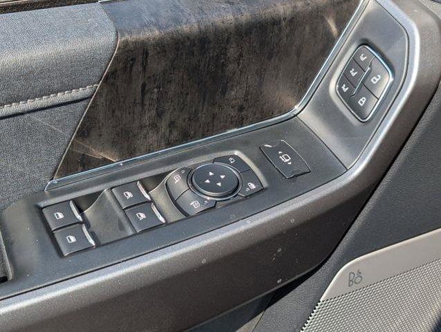 New 2026 Ford F350 Lariat w/ Black Appearance Package image 22