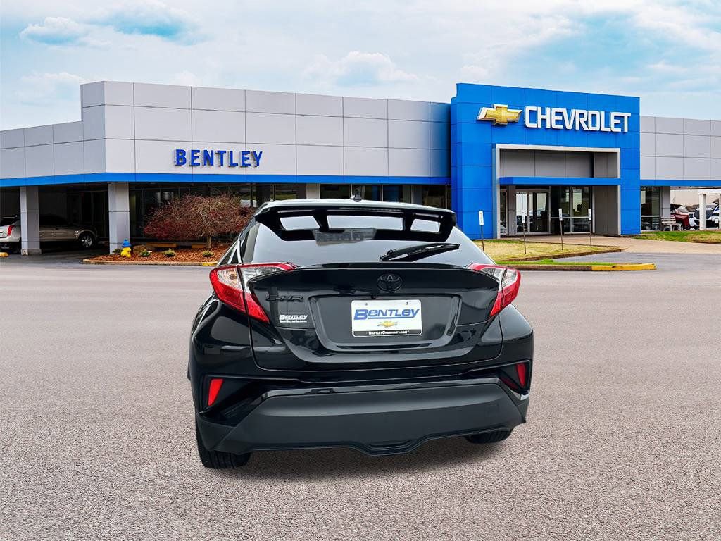 Used 2022 Toyota C-HR Nightshade image 4