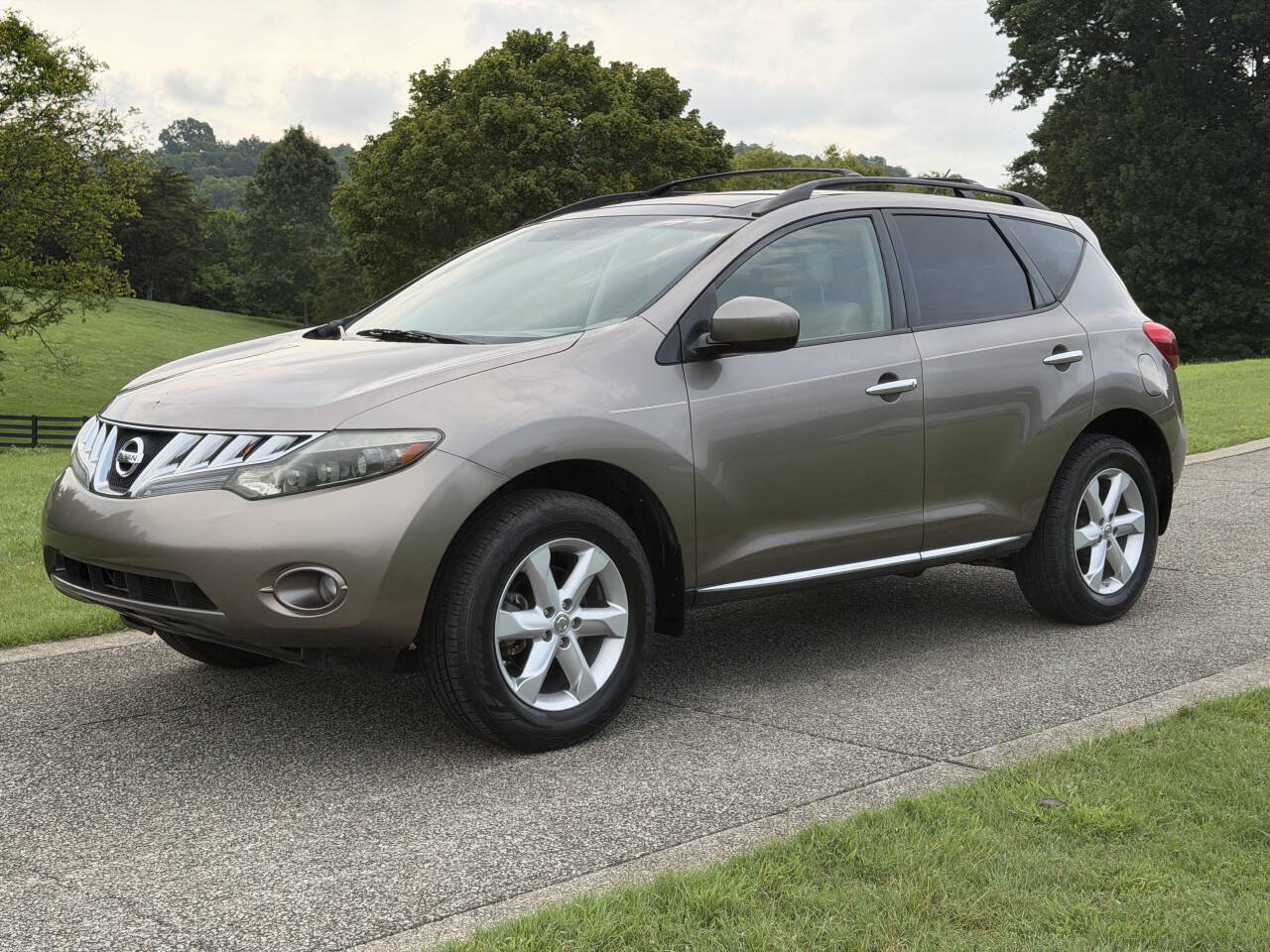 Used 2009 Nissan Murano SL w/ Technology Pkg FWD image 5