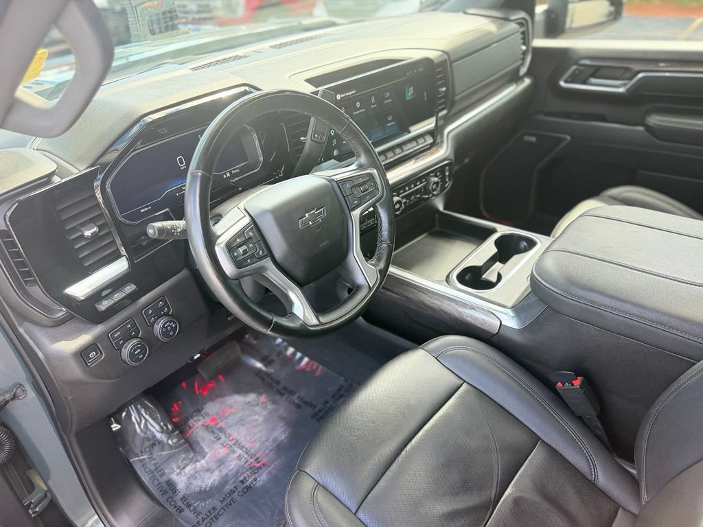 Used 2025 Chevrolet Silverado 2500 LTZ w/ Trail Boss Package AWD/4WD image 13