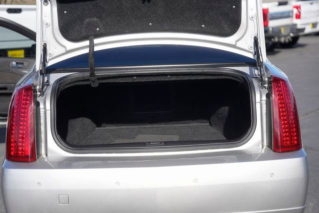 Used 2006 Cadillac STS V image 32