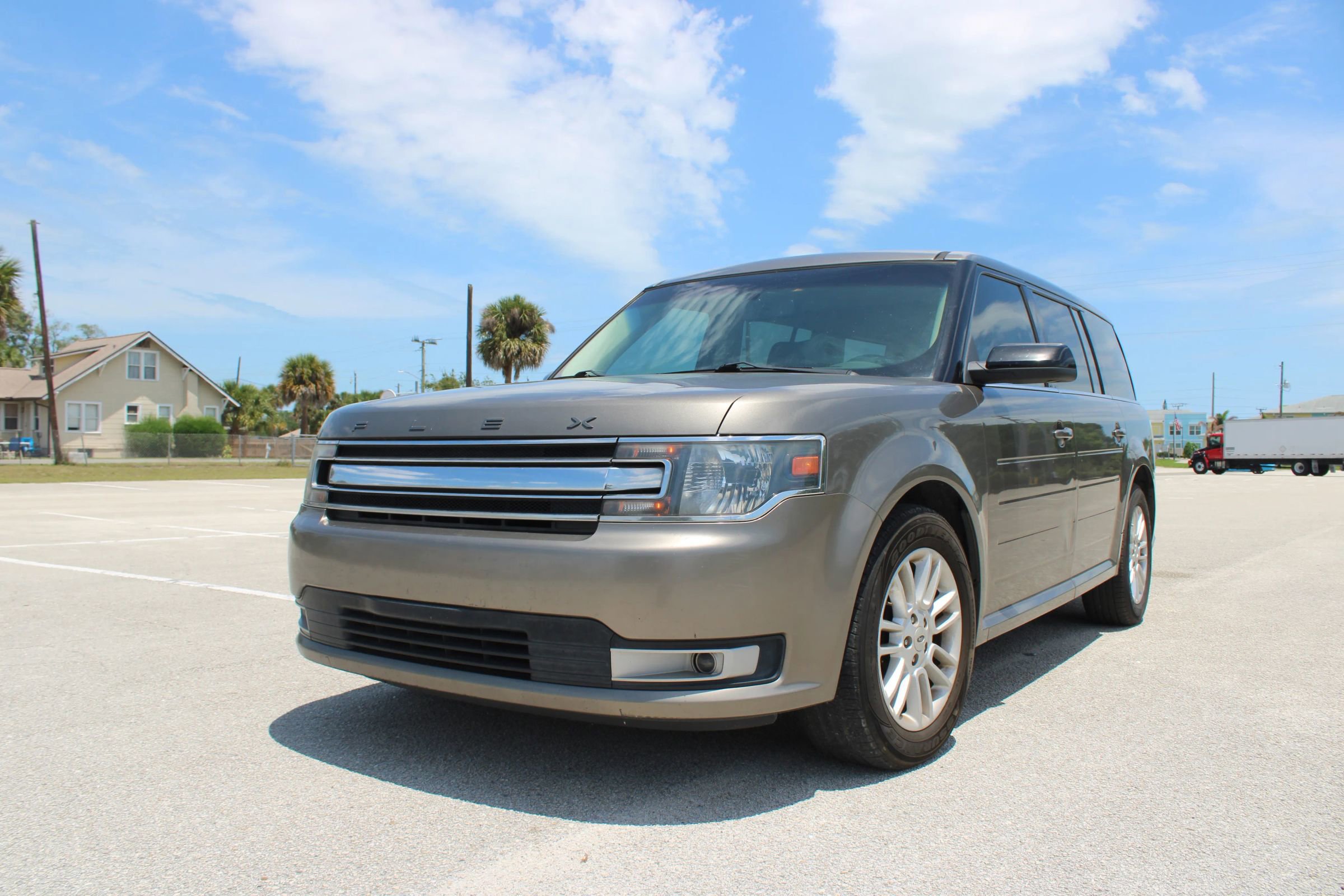 Used 2013 Ford Flex SEL FWD image 2
