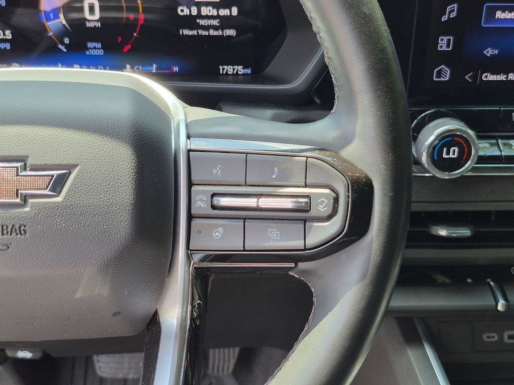 Used 2025 Chevrolet Colorado Trail Boss AWD/4WD image 18