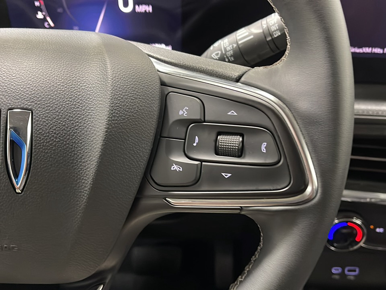 Used 2024 Buick Encore GX Preferred w/ Advanced Technology Package FWD image 7
