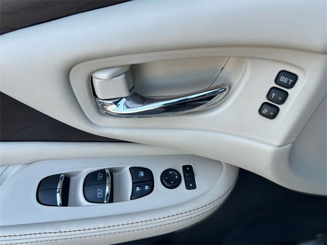 Used 2021 Nissan Murano Platinum w/ Cargo Package image 14