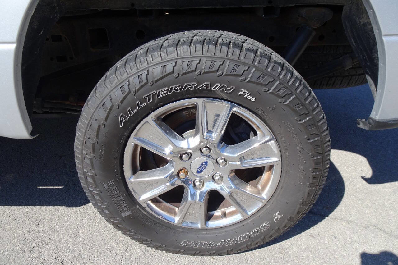 Used 2016 Ford F150 XLT w/ Equipment Group 302A Luxury AWD/4WD image 12