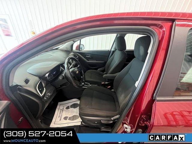 Used 2022 Chevrolet Trax LS AWD/4WD image 16