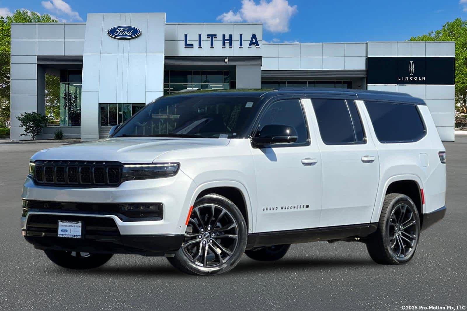 Used 2024 Jeep Grand Wagoneer L Series II w/ Quick Order Packagew 28T AWD/4WD video 1