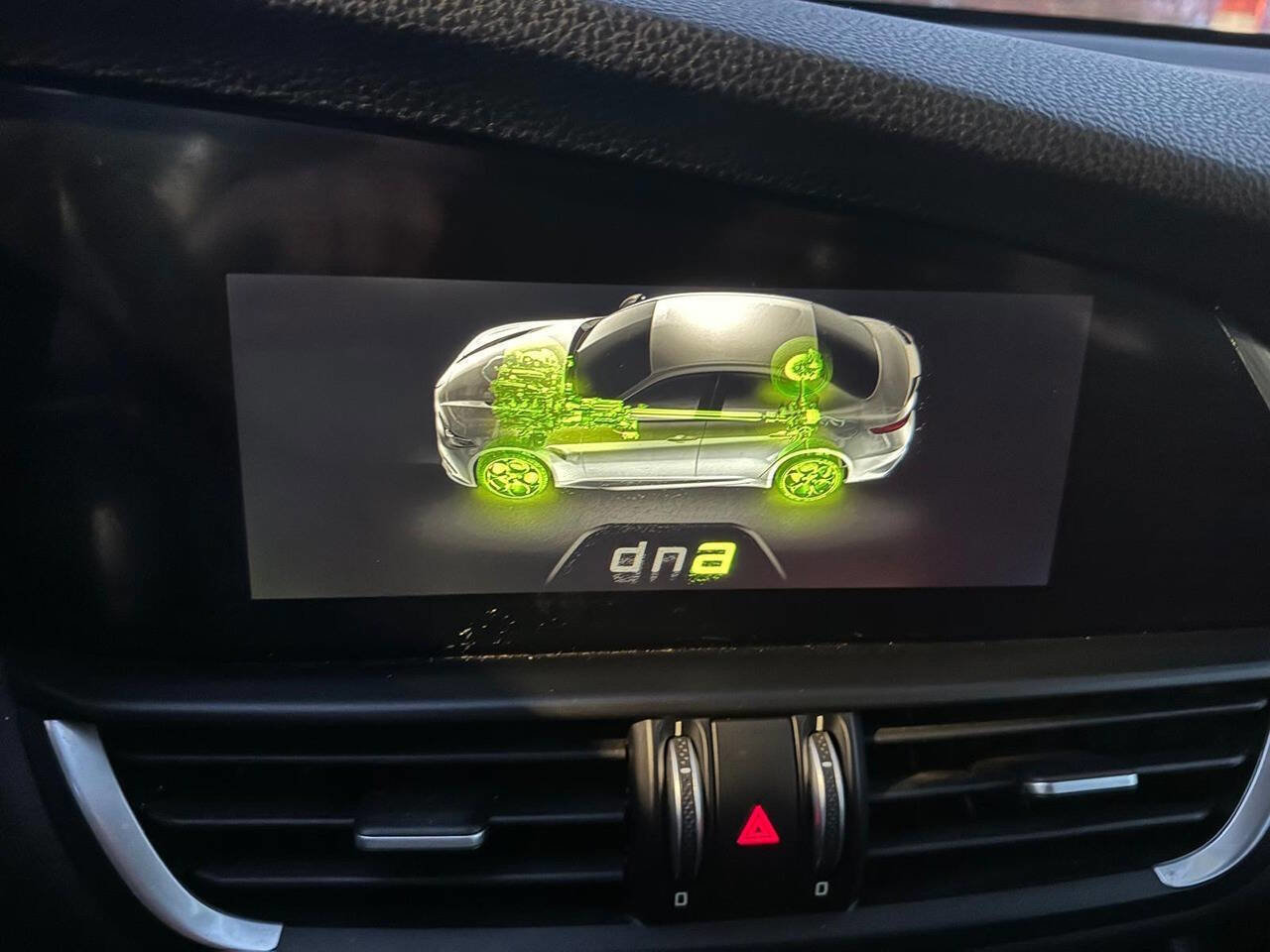 Used 2017 Alfa Romeo Giulia w/ Sport Appearance Package image 24