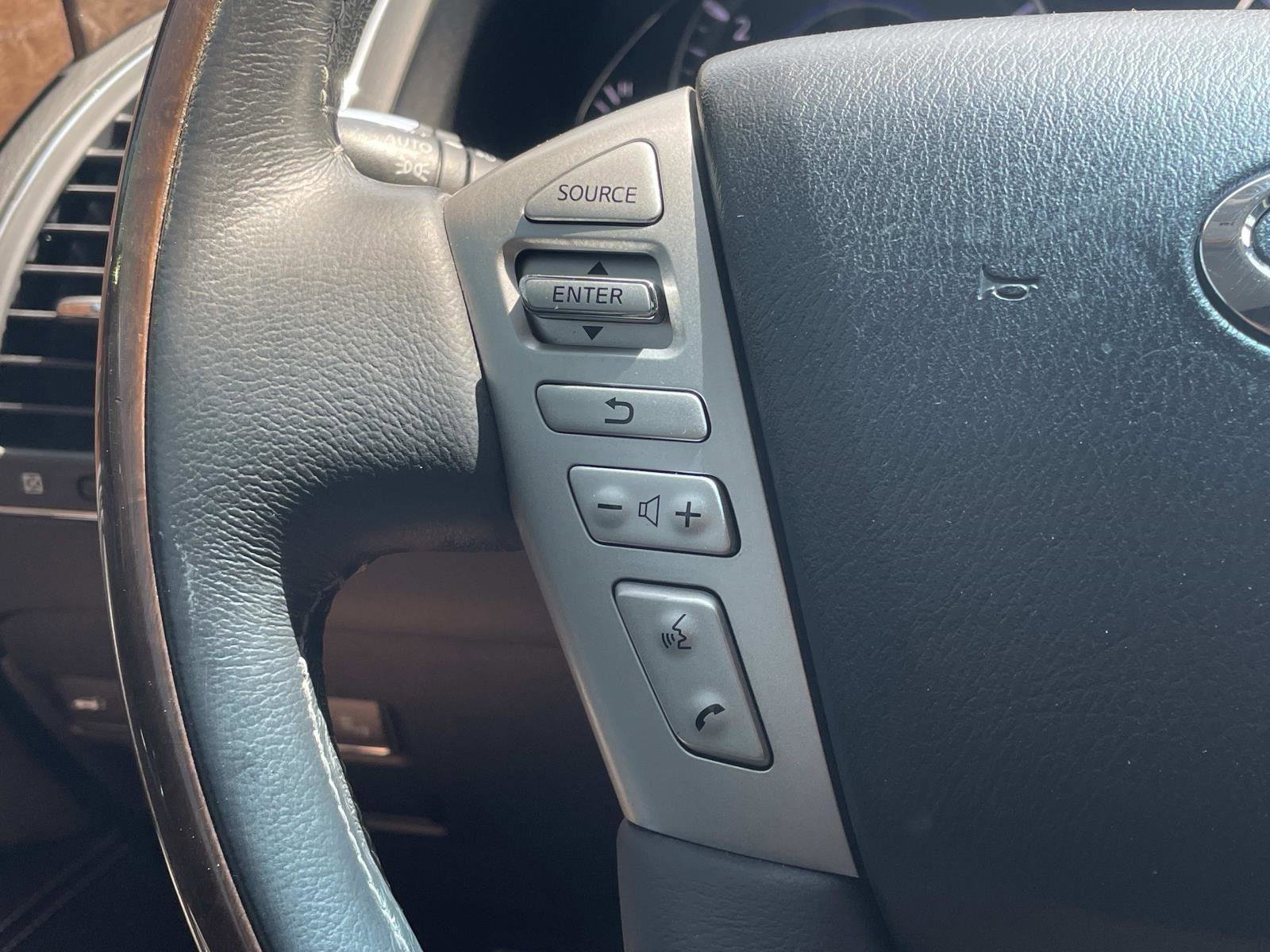 Used 2017 INFINITI QX80 2WD w/ Driver Assistance Package image 29