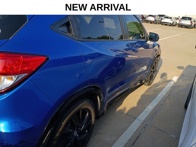 Used 2022 Honda HR-V Sport image 3