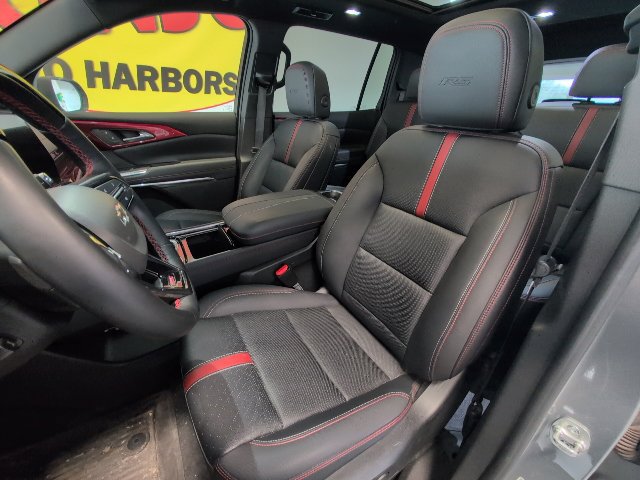Certified 2024 Chevrolet Traverse RS AWD/4WD image 12