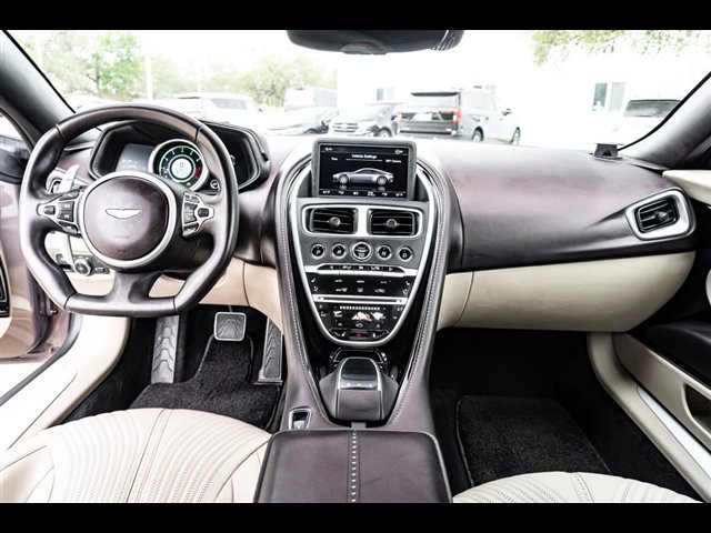 Used 2023 Aston Martin DB11 Coupe RWD image 30