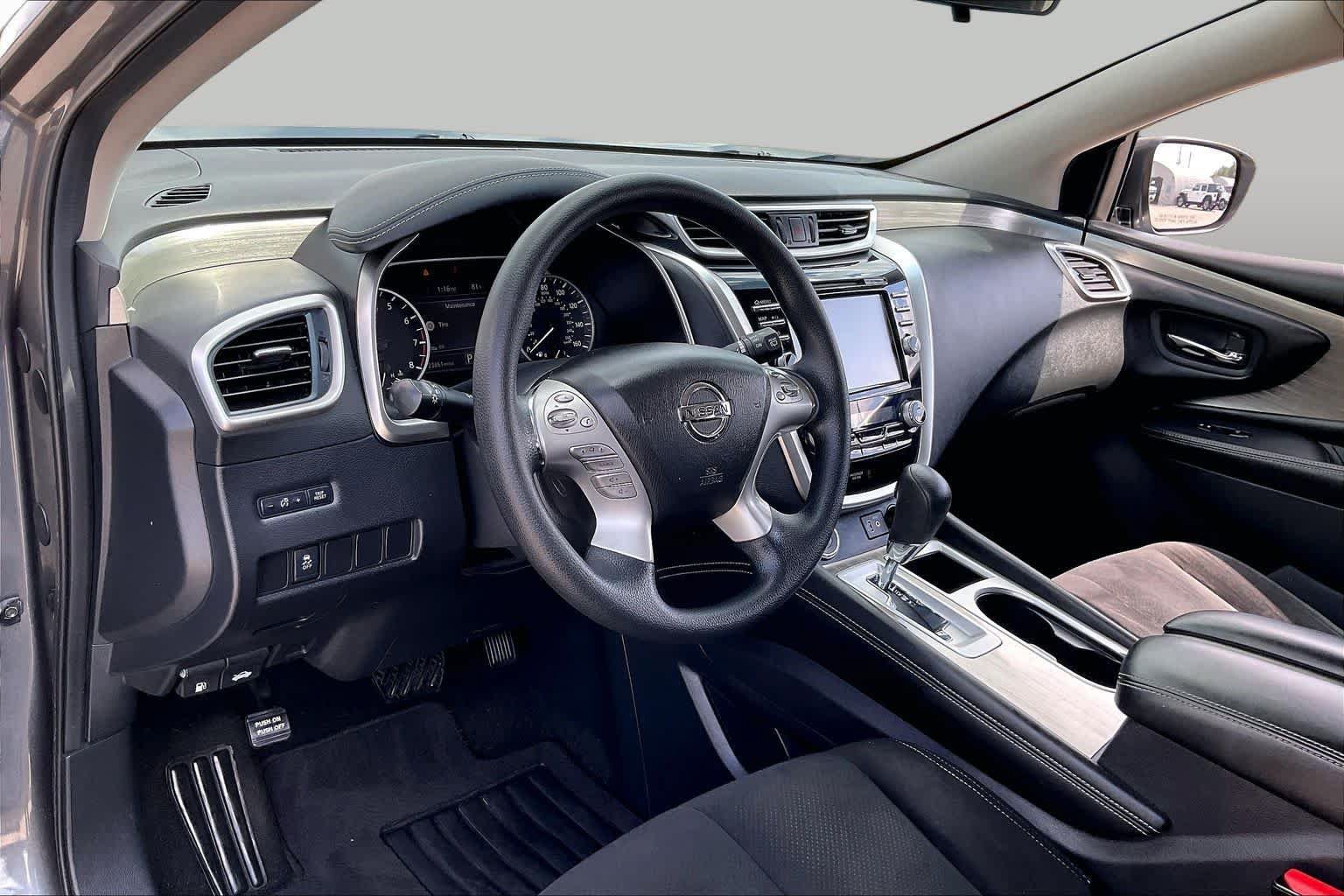 Used 2018 Nissan Murano S AWD/4WD image 16