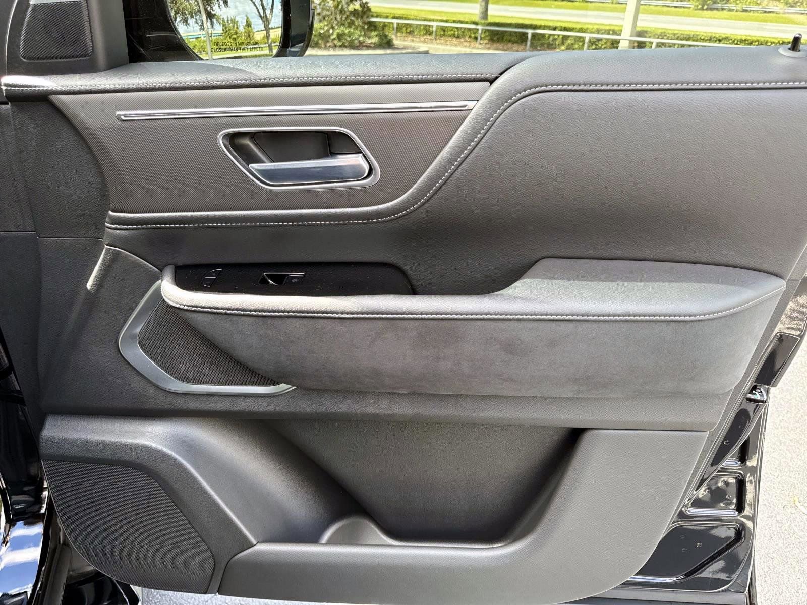 New 2026 INFINITI QX80 Luxe w/ Cargo Package image 13