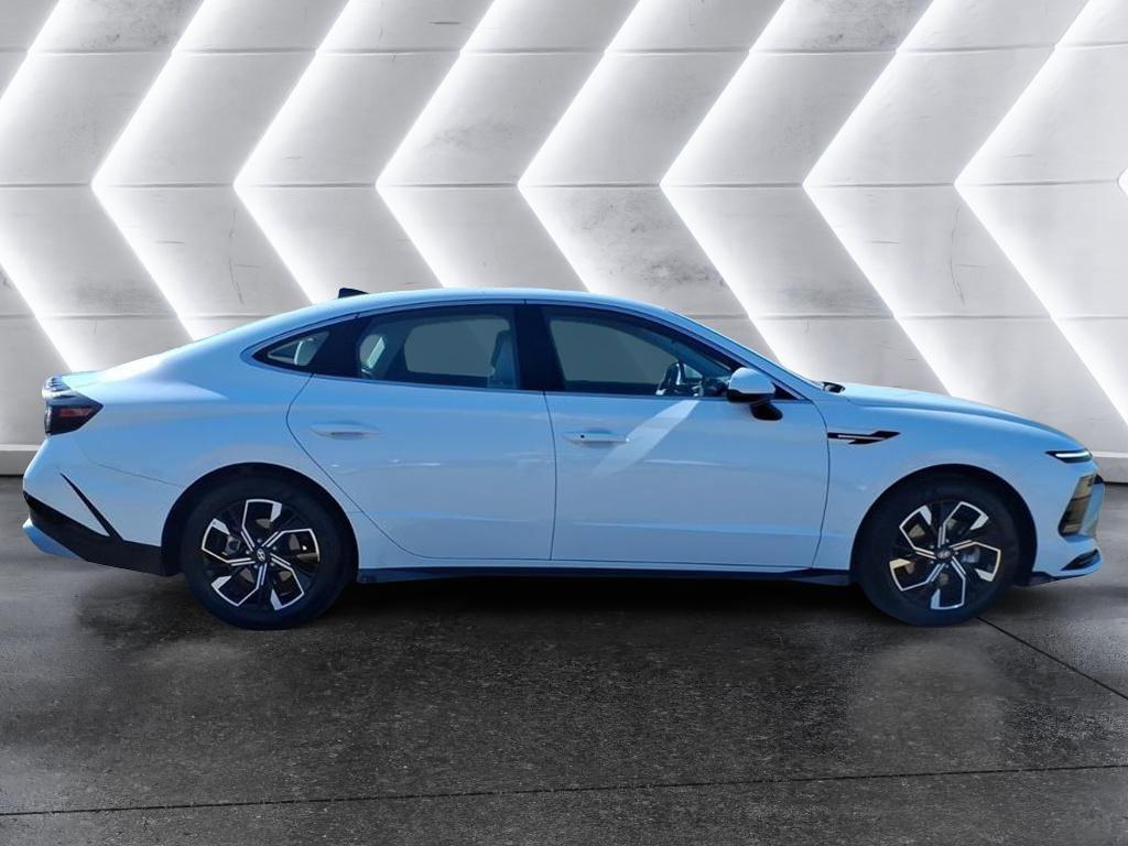 New 2025 Hyundai Sonata SEL image 6