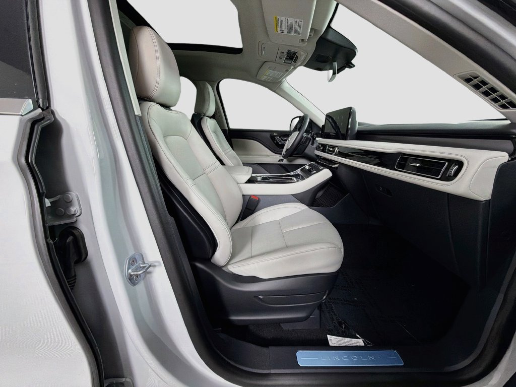 New 2027 Lincoln Aviator 2WD image 30