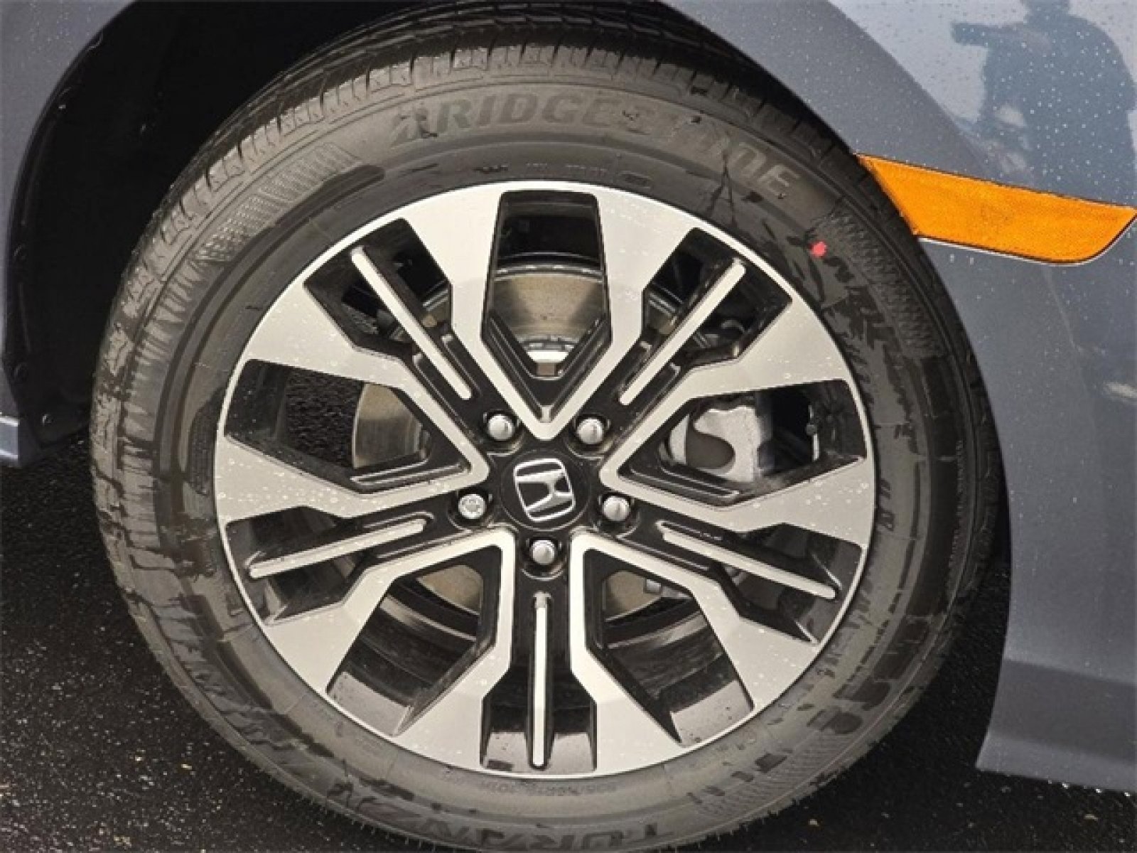 New 2026 Honda Odyssey Elite image 4