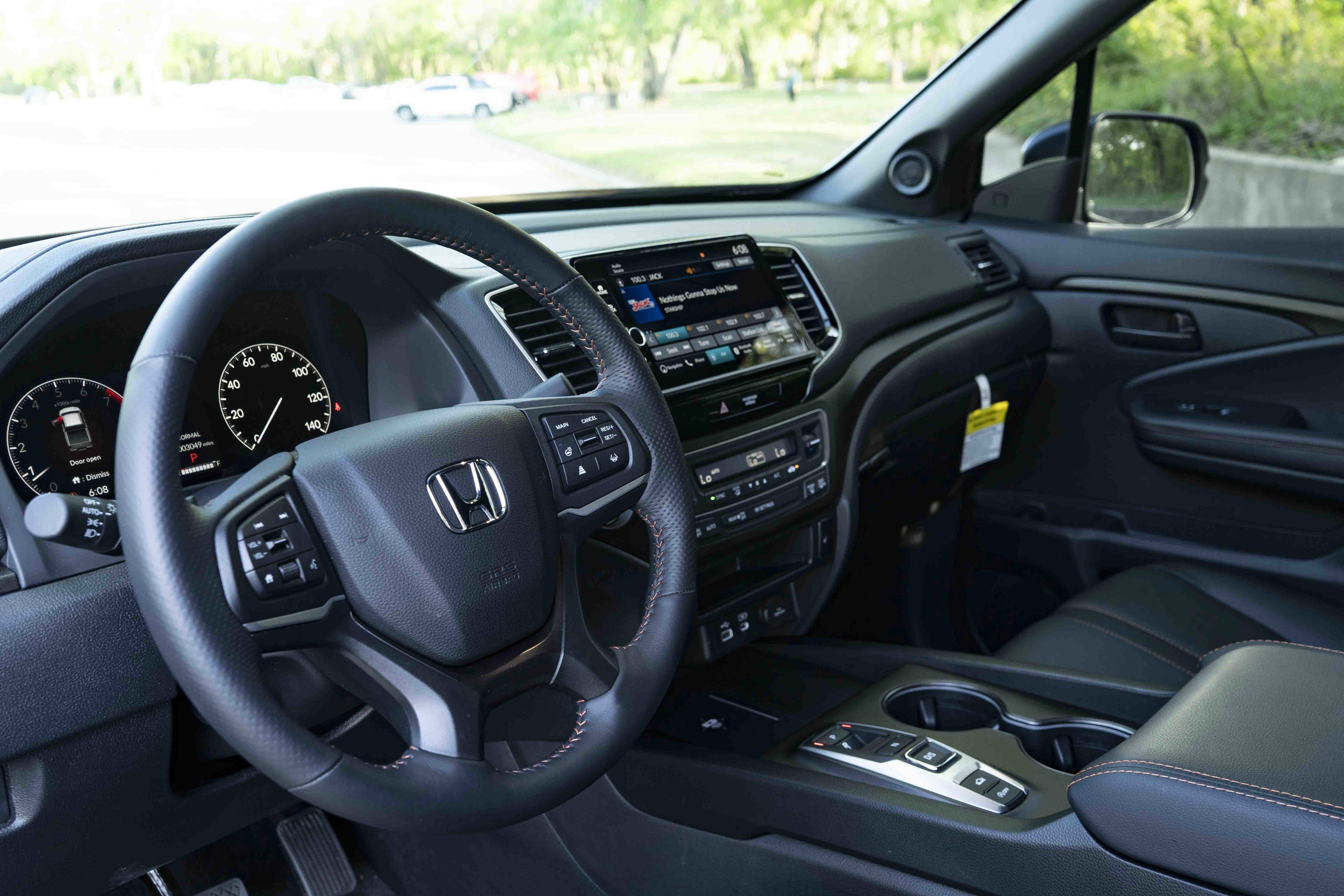 Used 2025 Honda Ridgeline TrailSport+ image 16