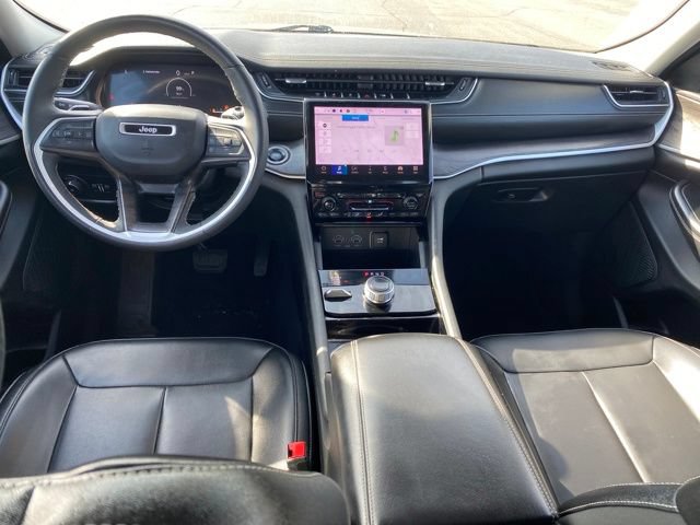Used 2023 Jeep Grand Cherokee Limited AWD/4WD image 5