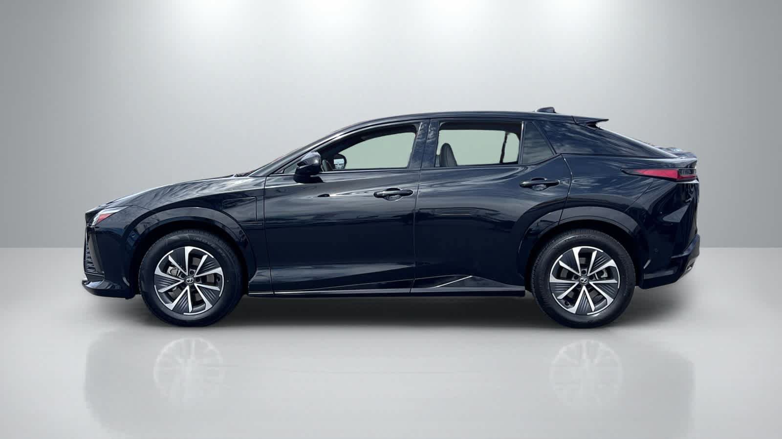 Used 2023 Lexus RZ 450e Premium w/ Technology Package AWD/4WD image 2