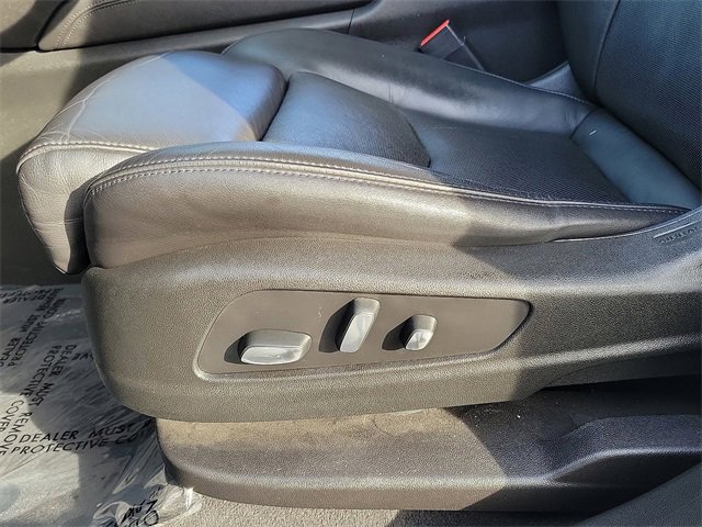 Used 2017 Cadillac XT5 Luxury w/ Driver Awareness Package image 17